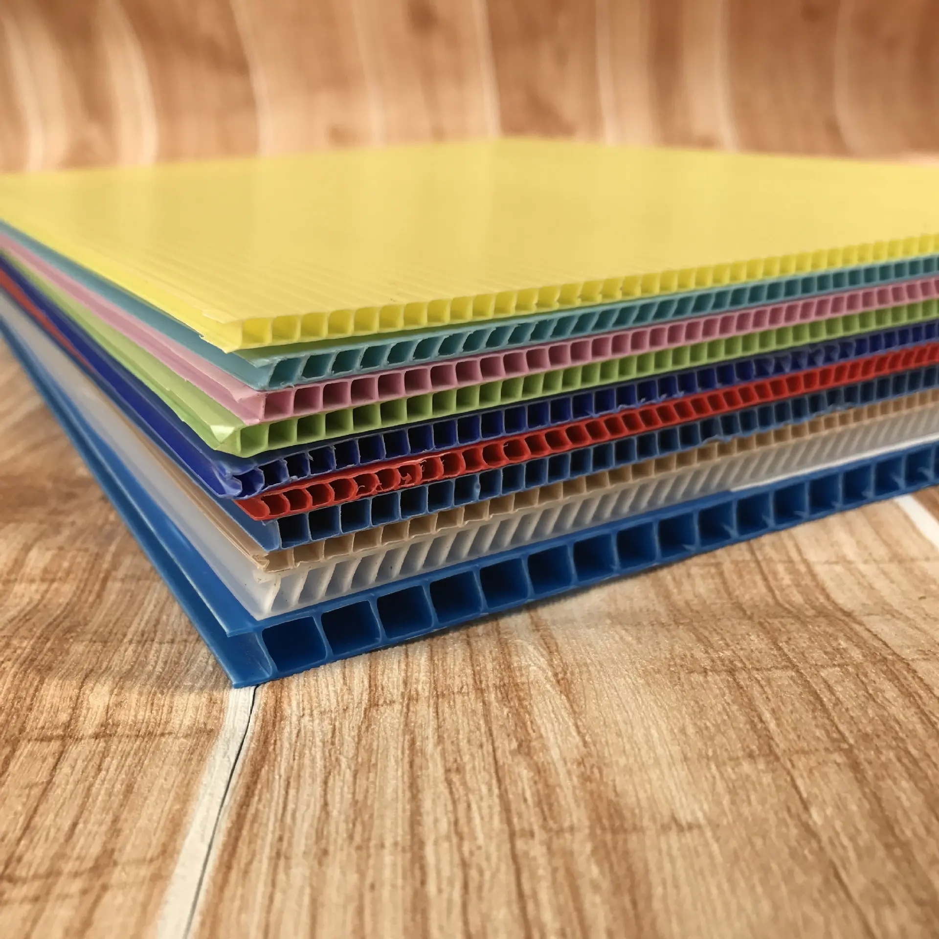 The advantages of plastic corrugated board